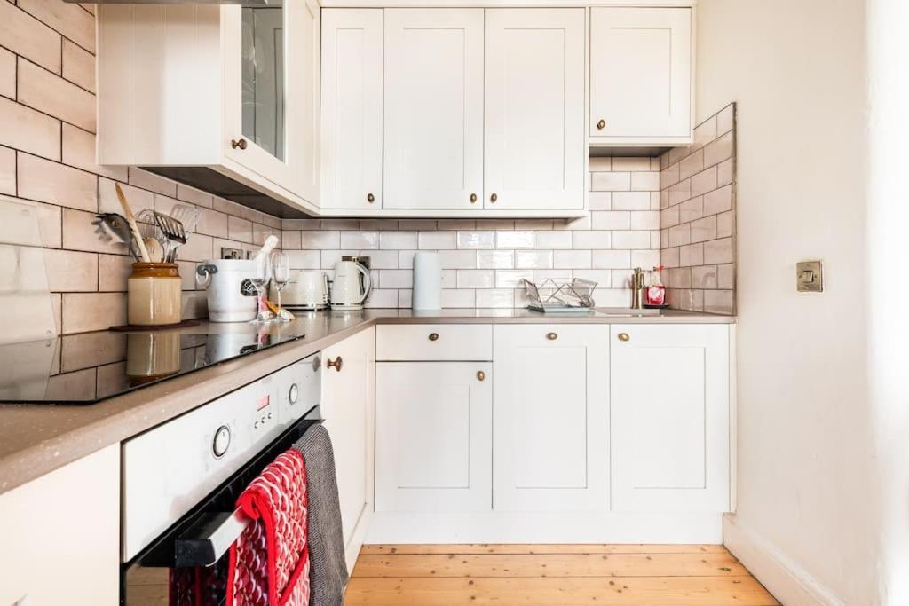 Holyrood Park: Lush & Arty 2 Double Bed Flat Apartment Edinburgh Luaran gambar