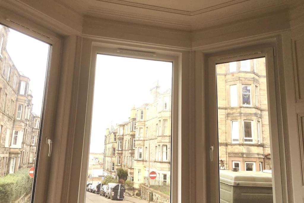 Holyrood Park: Lush & Arty 2 Double Bed Flat Apartment Edinburgh Luaran gambar